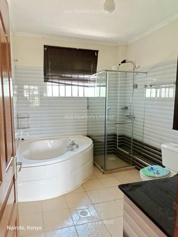 4 Bed Townhouse with En Suite at Near Isk - 6