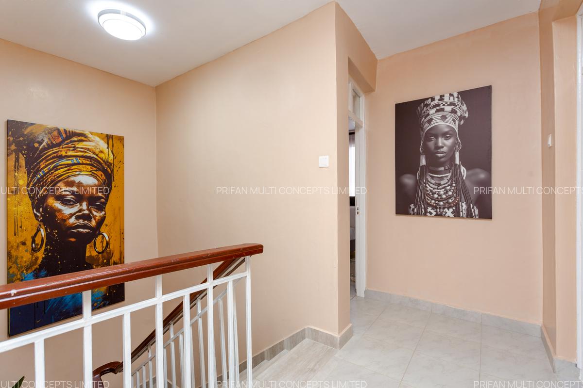 4 Bed Townhouse with En Suite at Tabere Crescent - 2