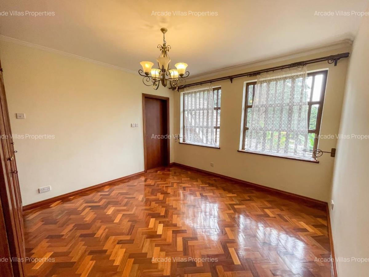 5 Bed Villa with En Suite in Thigiri - 14