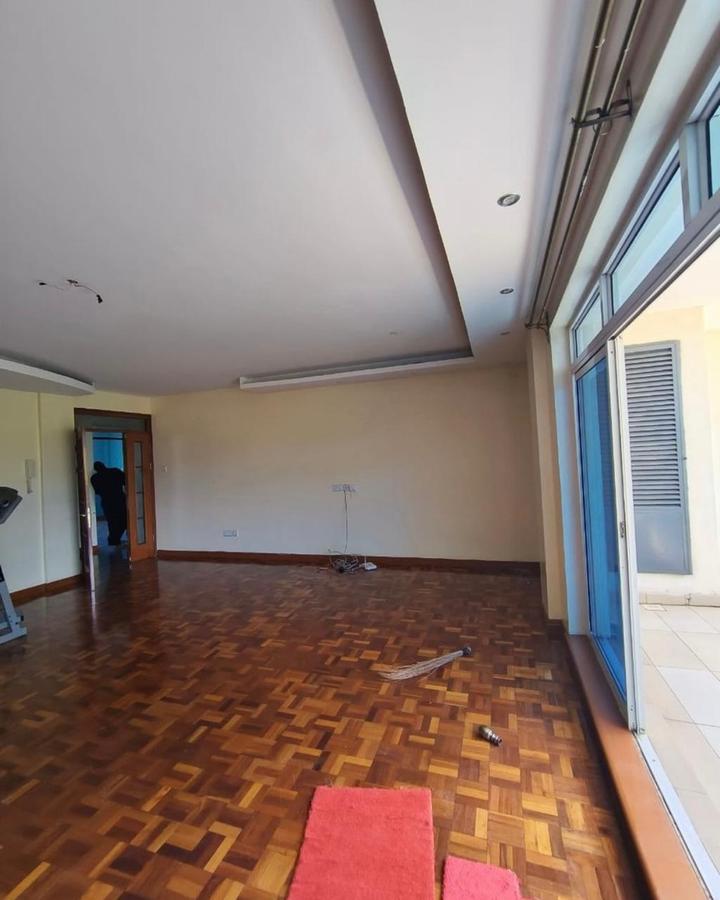 3 Bed Apartment with En Suite in Kilimani - 2