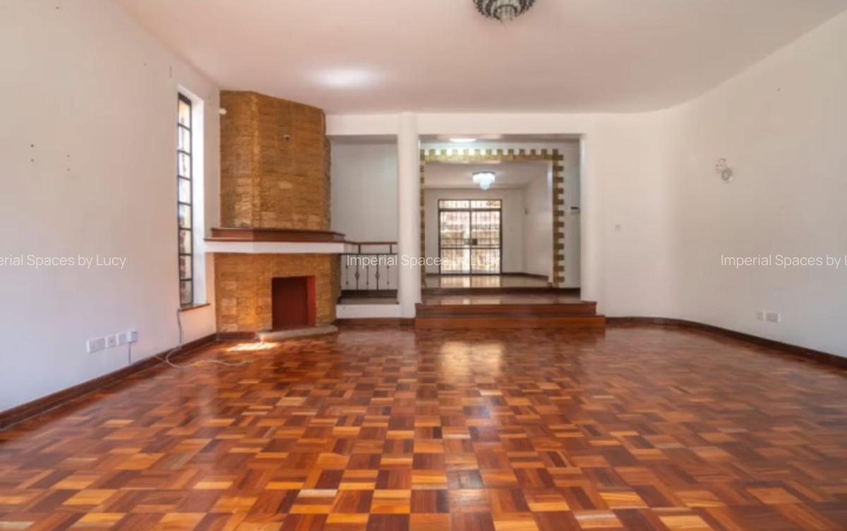 5 Bed Villa with En Suite in Lavington - 2