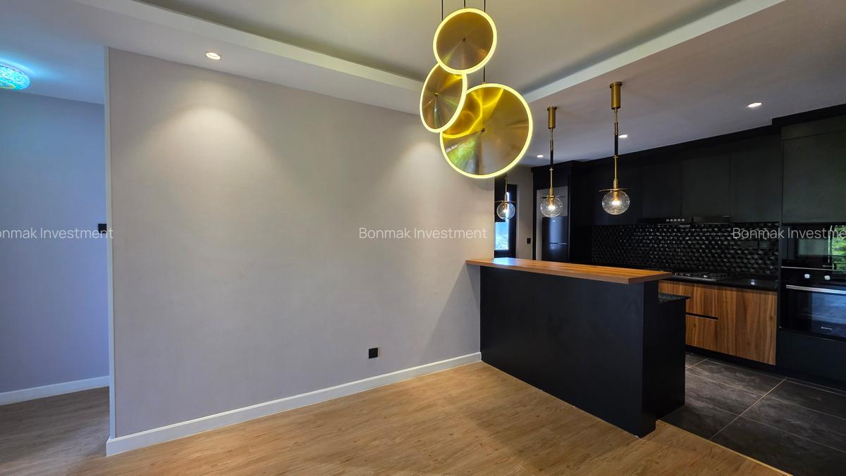 3 Bed Apartment with En Suite at Brookside Drive. - 9