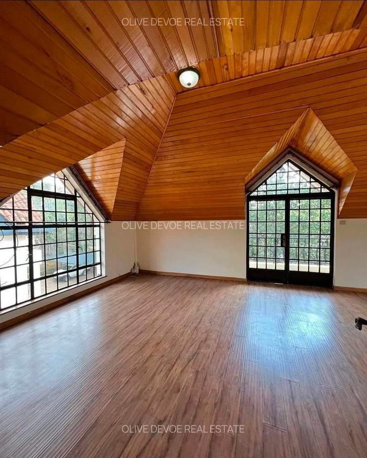 5 Bed Townhouse with En Suite in Lavington - 9