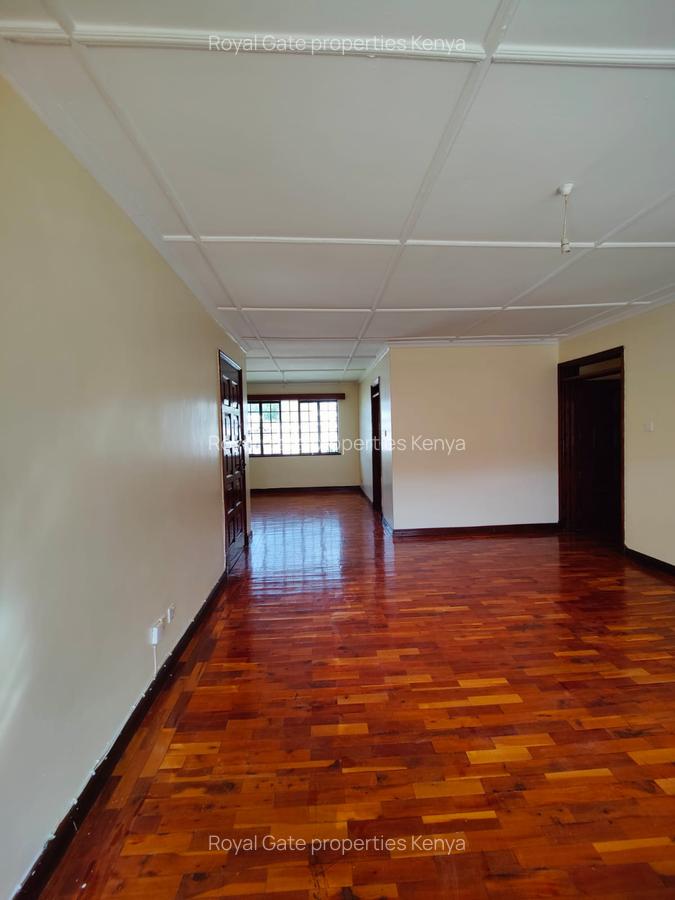 3 Bed Apartment with En Suite at Hatheru Road - 9