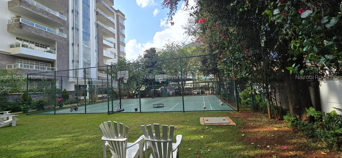 3 Bed Apartment with En Suite at Valley Arcade - 3