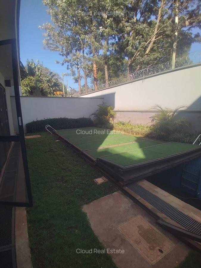 4 Bed Townhouse with En Suite in Lavington - 15