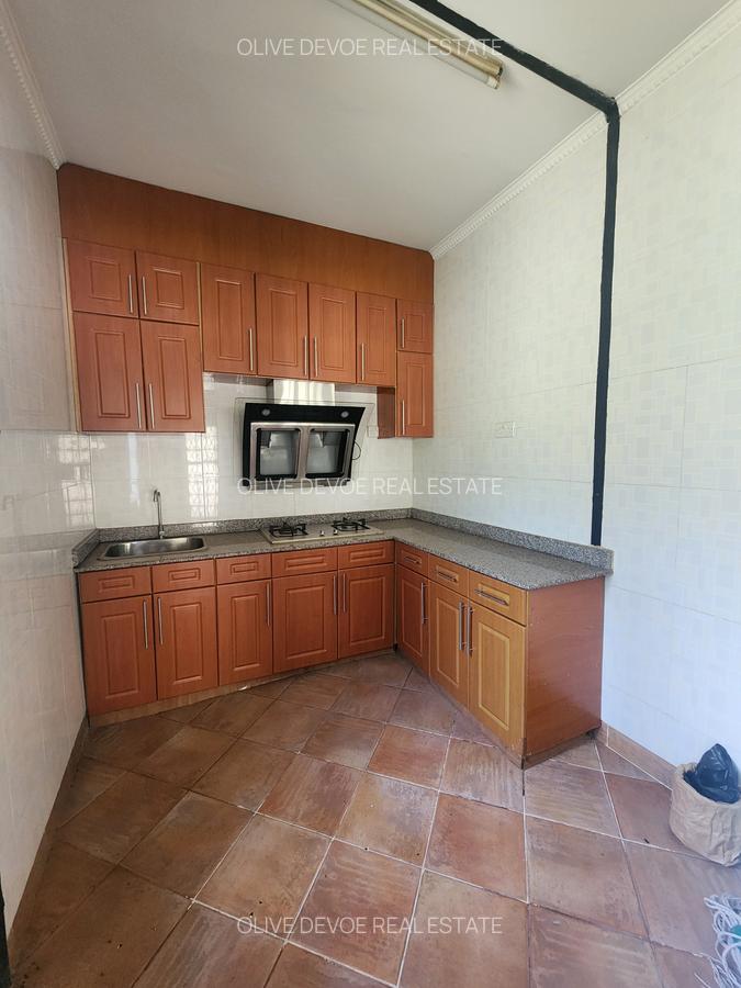 6 Bed Villa with En Suite in Karen - 15