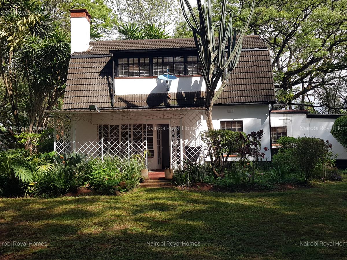 3 Bed House with En Suite at Rosslyn Lonetree - 3