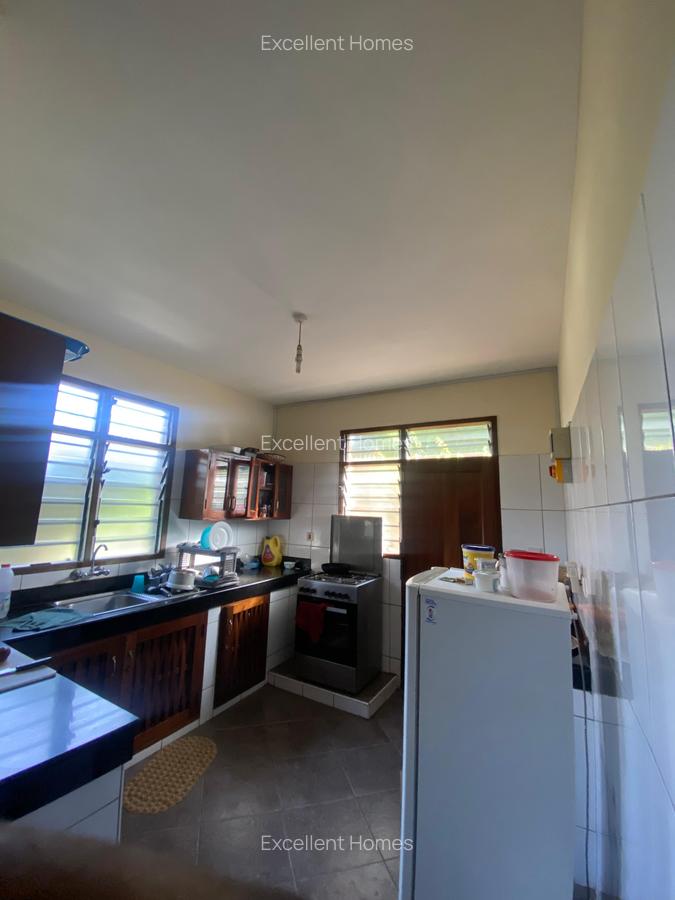 4 Bed Villa with En Suite at Diani Beach Road - 5