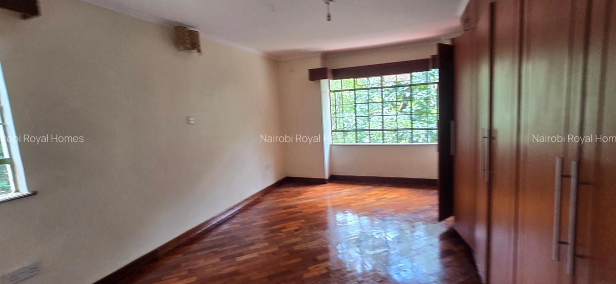 4 Bed Townhouse with En Suite at Lavington Road - 7