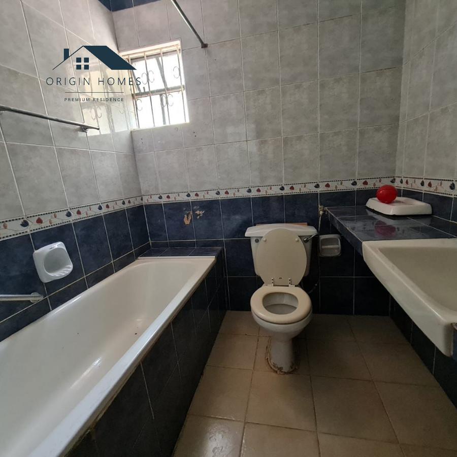 3 Bed Apartment with En Suite at Parklands - 17