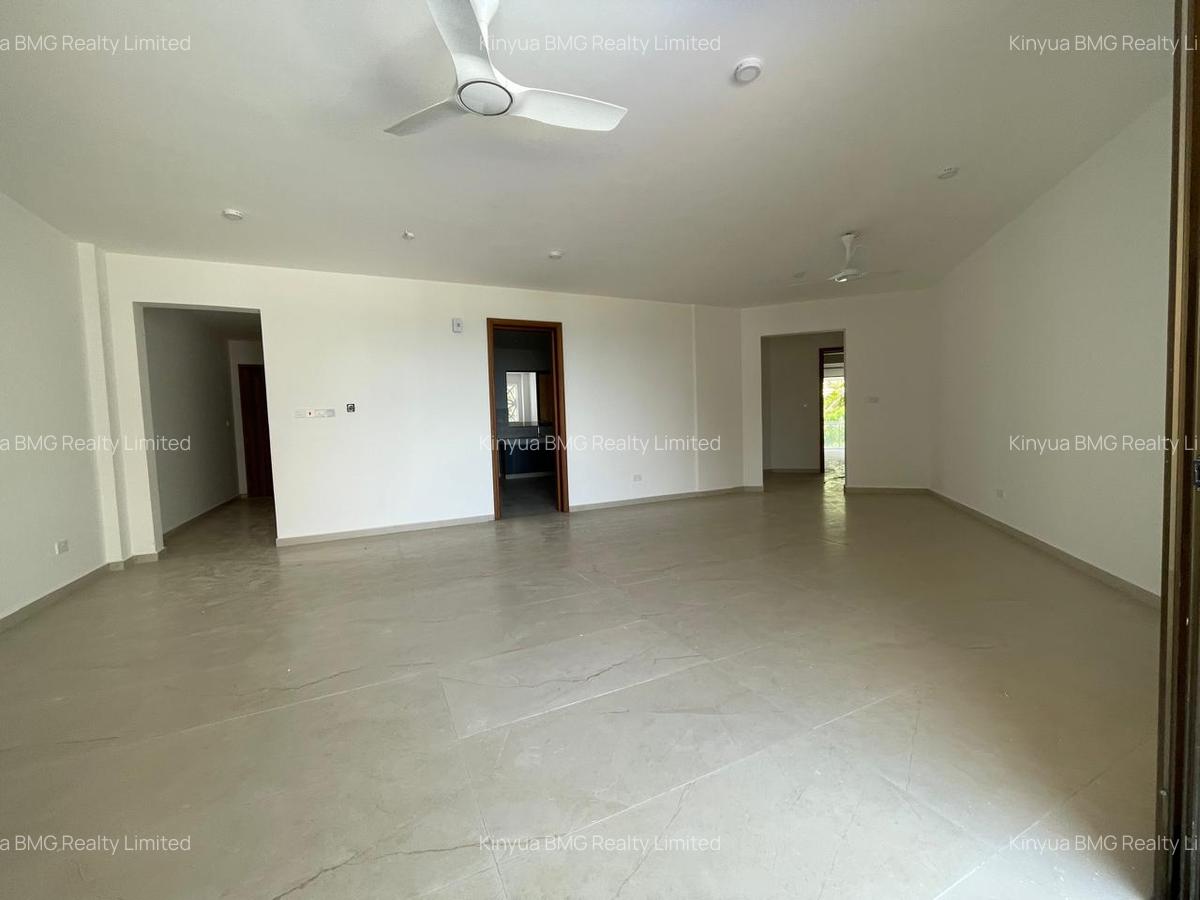 Serviced 3 Bed Apartment with En Suite in Nyali Area - 8