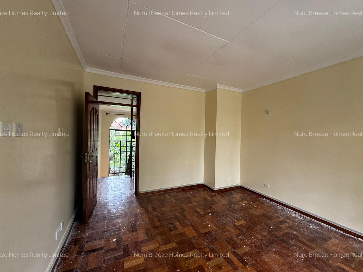 4 Bed Townhouse with En Suite in Runda - 5