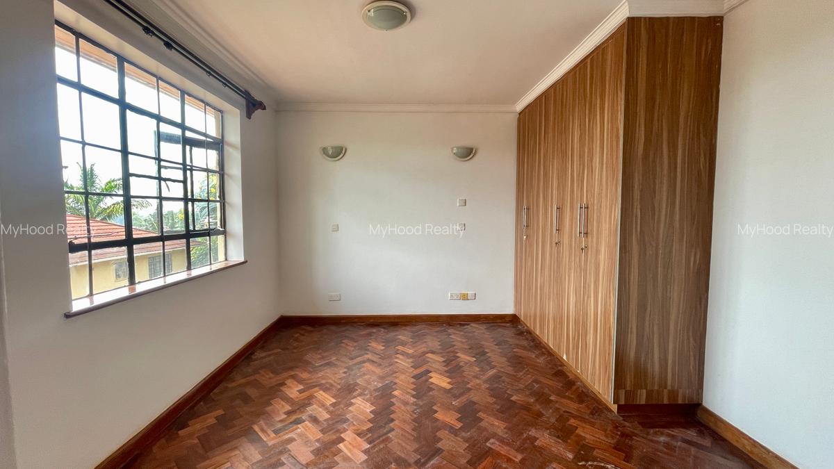 4 Bed House with En Suite in Kitisuru - 12