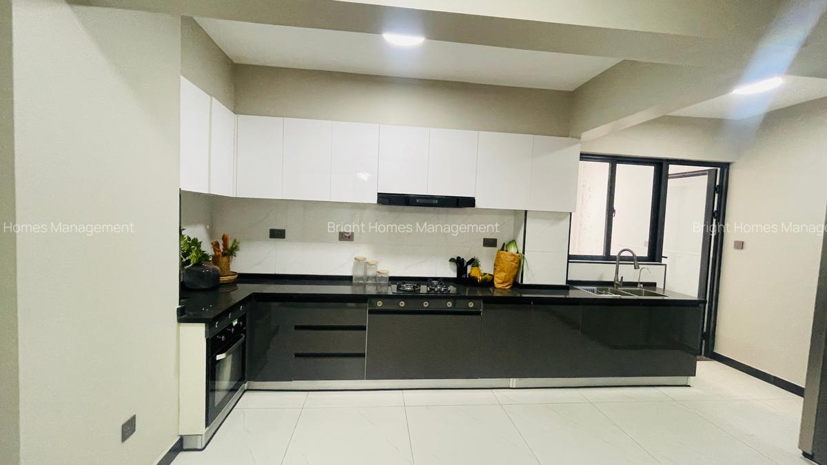 4 Bed Apartment with En Suite in Lavington - 6