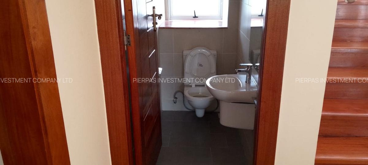 4 Bed Townhouse with En Suite in Kiambu Road - 2