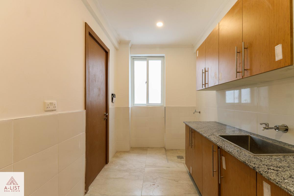 2 Bed Apartment with En Suite at City Park Drive - 4