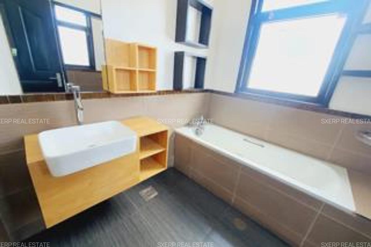 5 Bed Villa with En Suite at Manyani East - 7