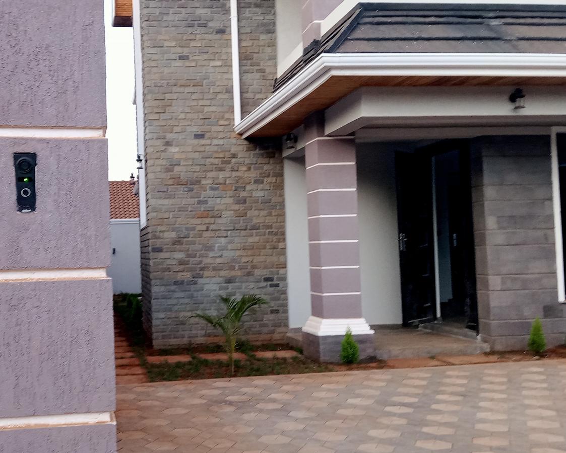 4 Bed House with En Suite at Membly Estate - 6