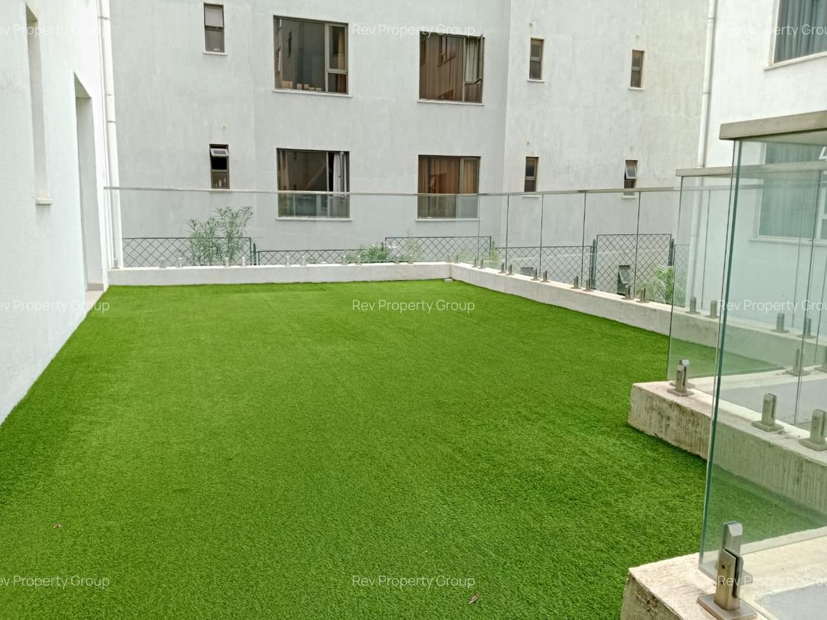 Serviced 3 Bed Apartment with En Suite in Westlands Area - 4
