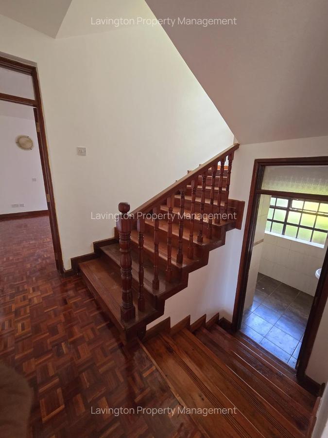 4 Bed Townhouse with En Suite at Lavington Green - 10