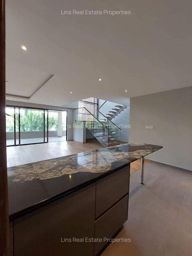 5 Bed Townhouse with En Suite in Lower Kabete - 14