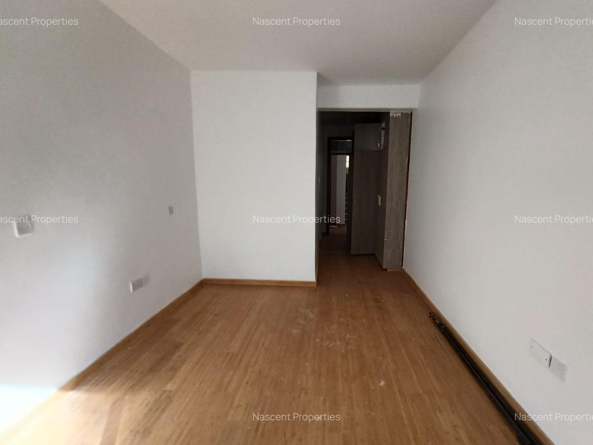 5 Bed Townhouse with En Suite in Lavington - 14