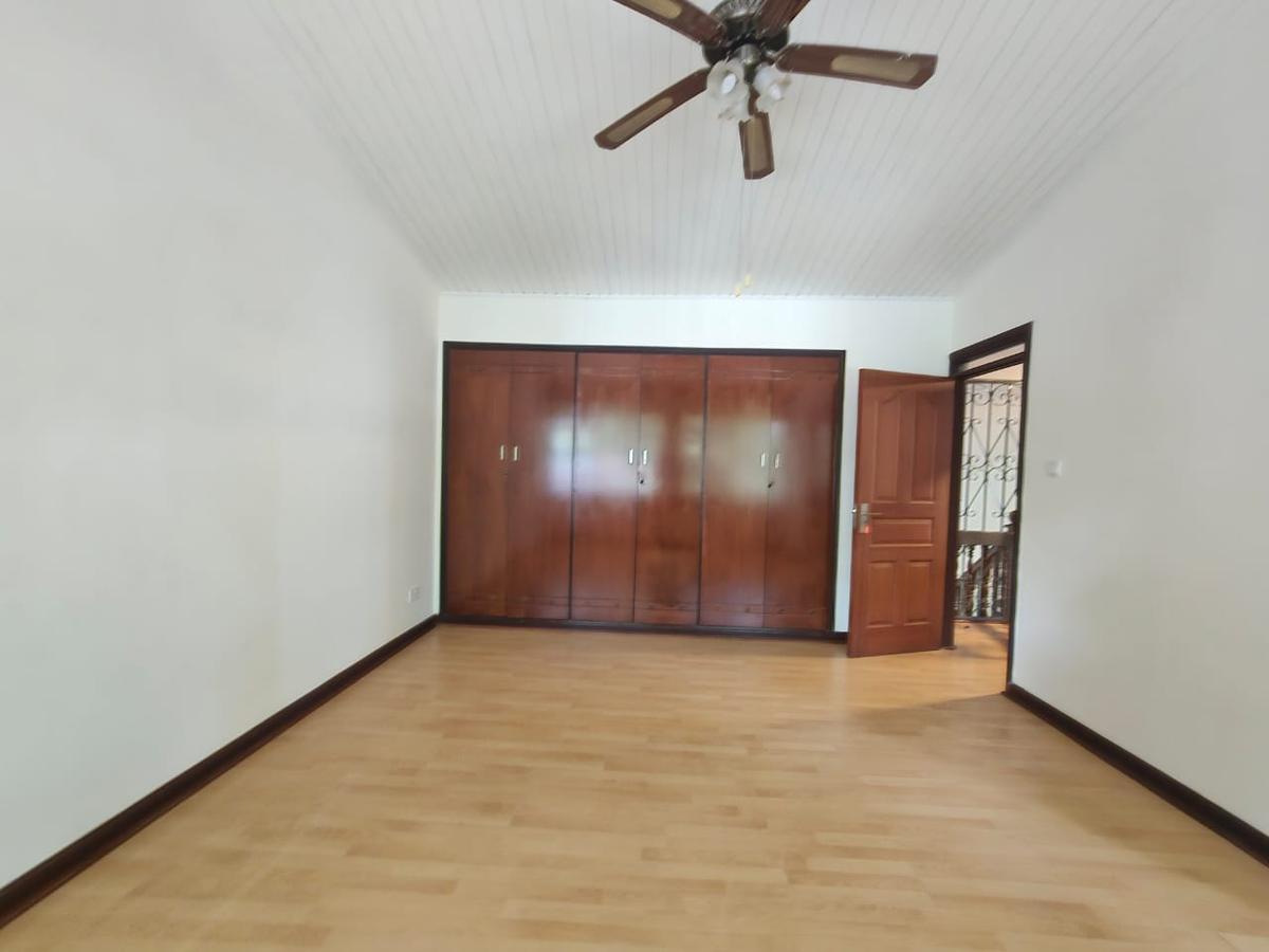 4 Bed House with En Suite in Muthaiga - 13