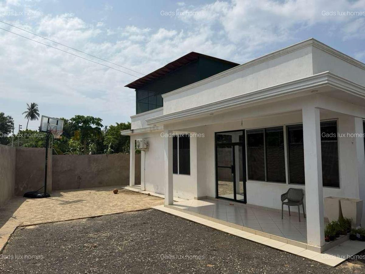 3 Bed Villa with En Suite at Mombasa - 1
