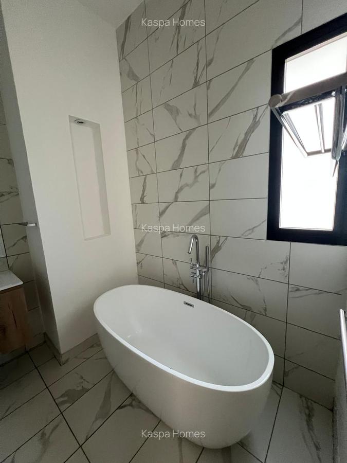 Serviced 3 Bed Apartment with En Suite in Runda - 8