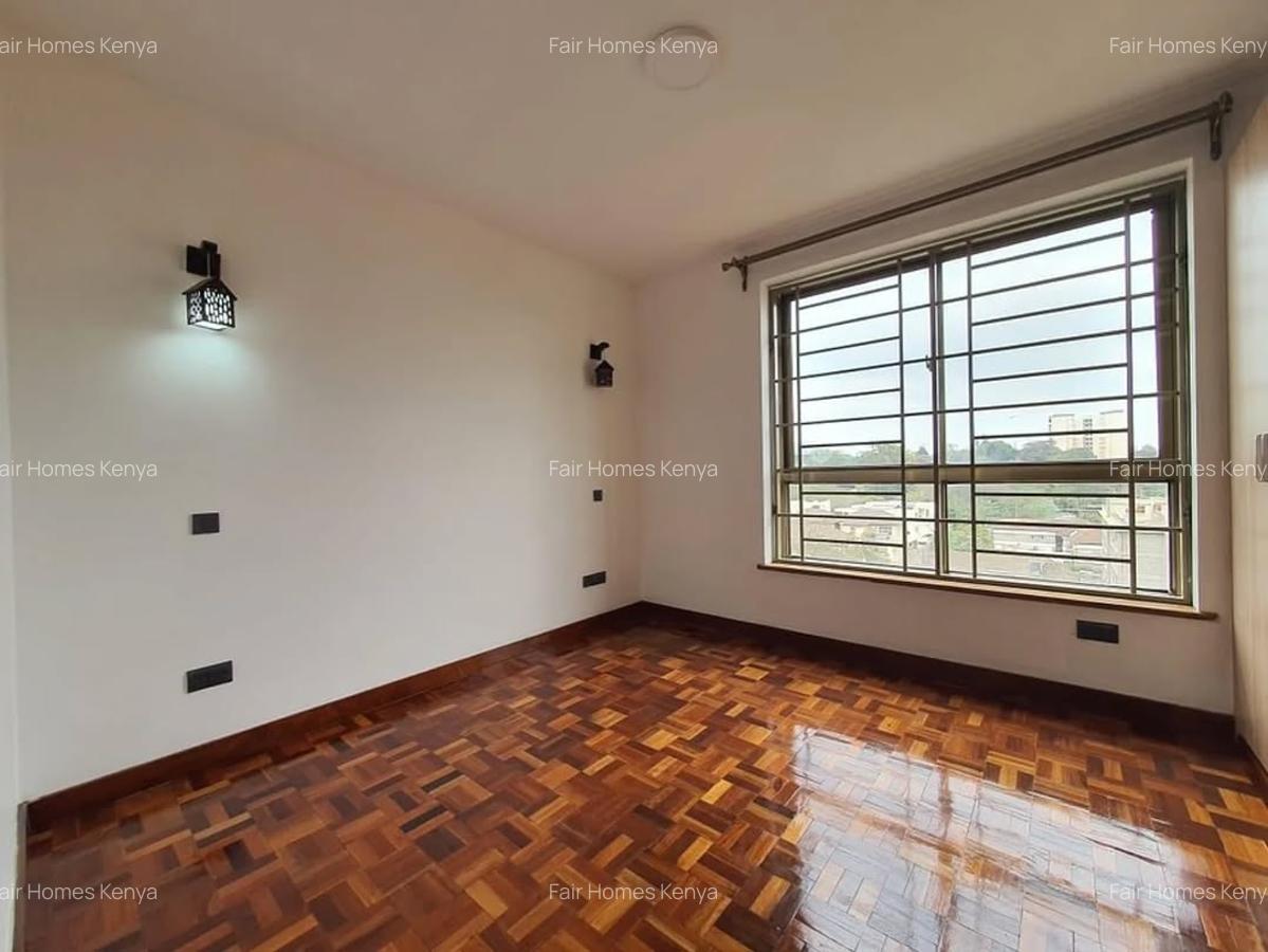 2 Bed Apartment with En Suite at Othaya Road - 5