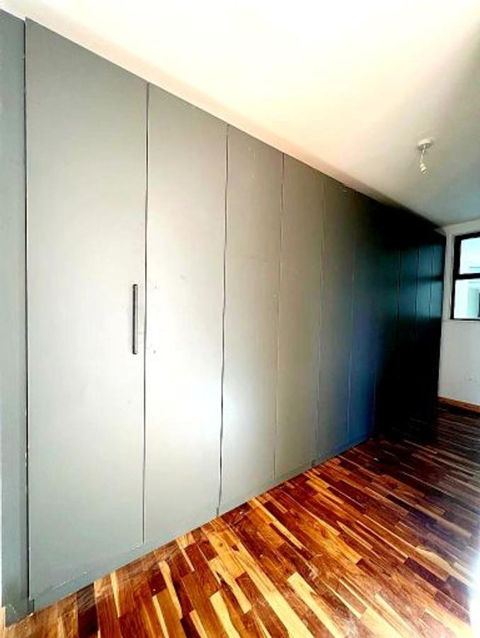 4 Bed House with En Suite at Two Rivers - 8