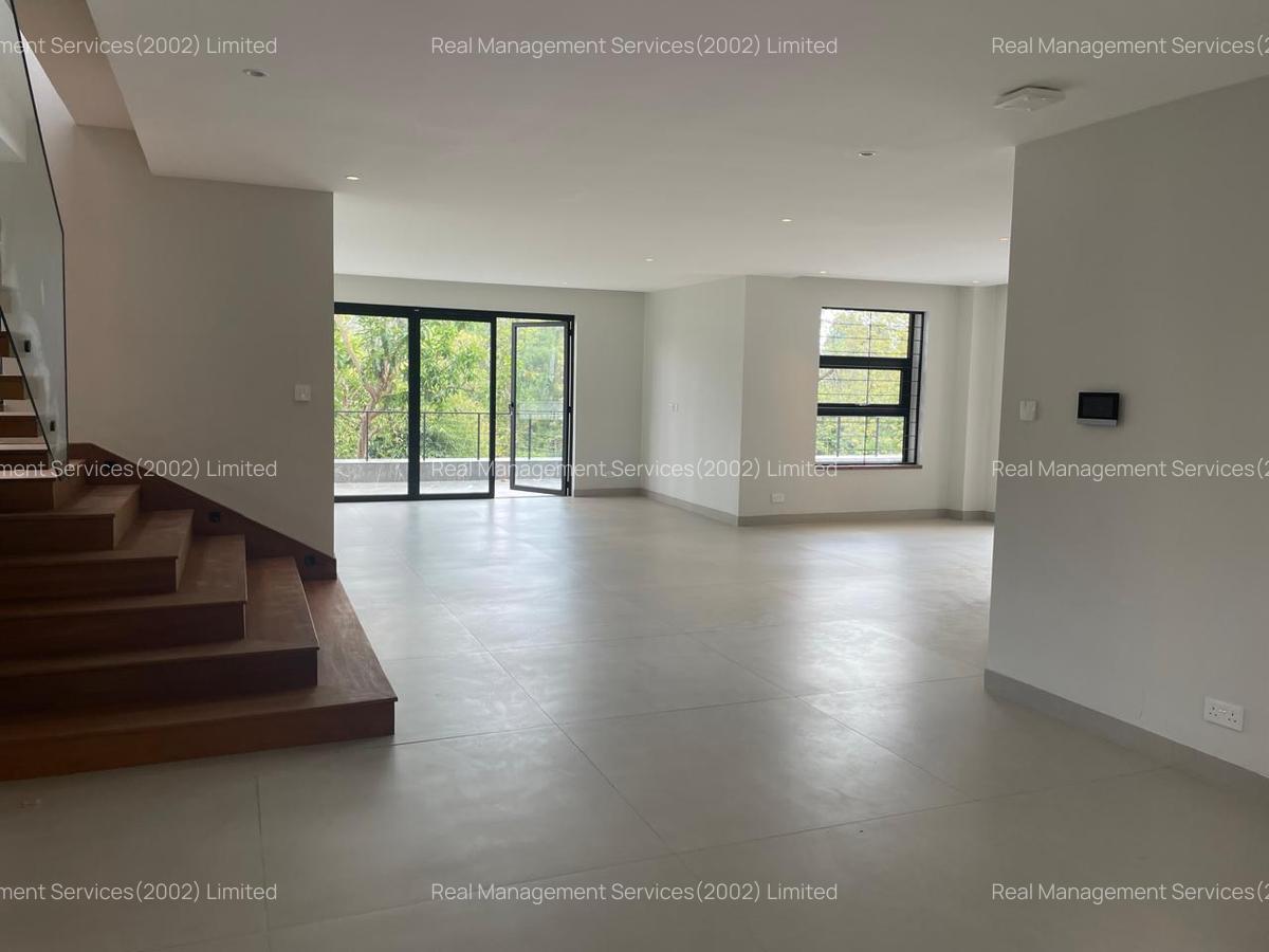 4 Bed Villa with En Suite at Loresho - 9