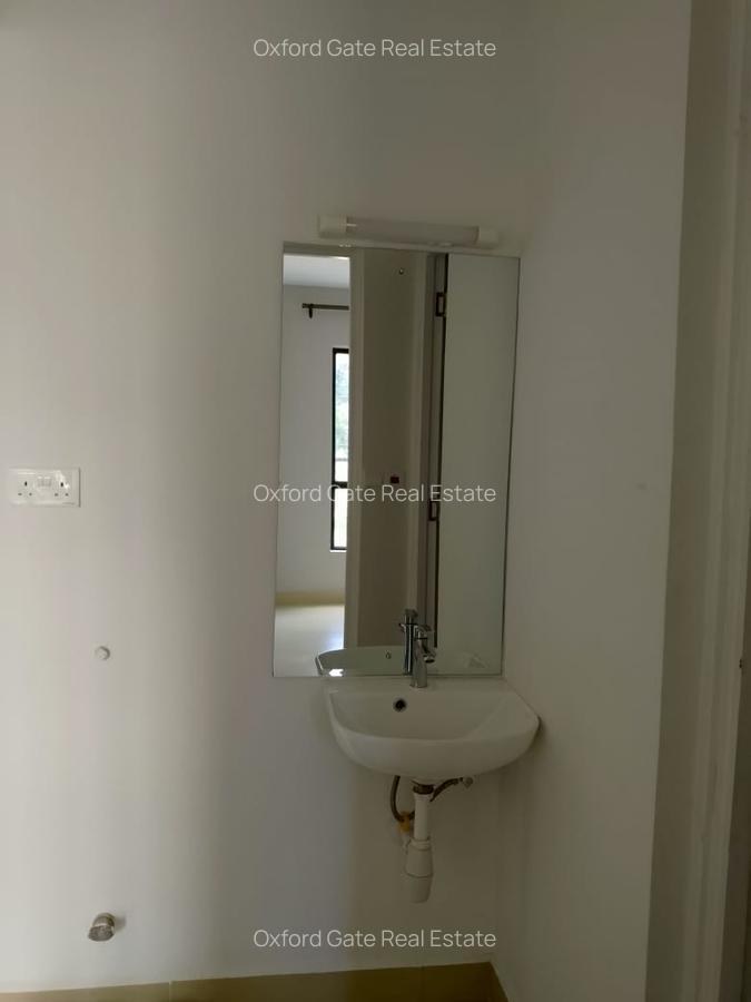 Serviced 2 Bed Apartment with En Suite at Kirawa Road - 17