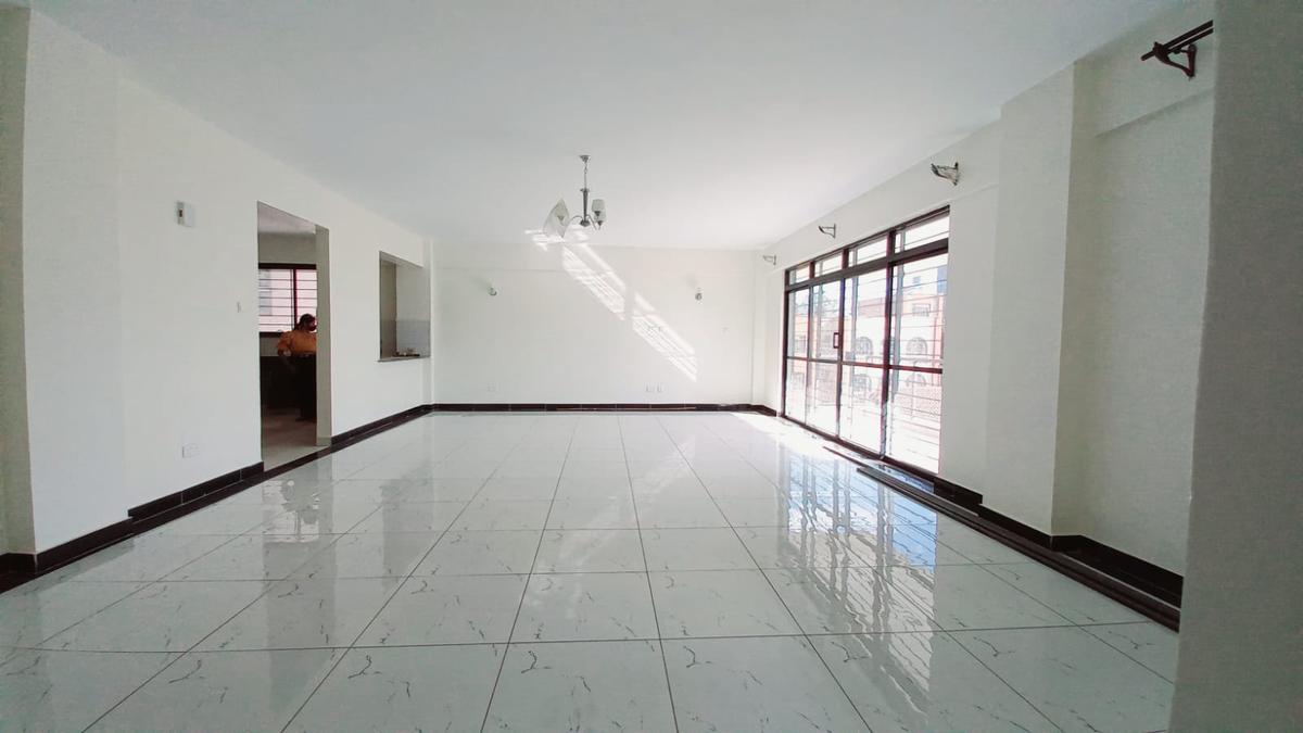 3 Bed Apartment with En Suite at 2Nd Avenue - 1