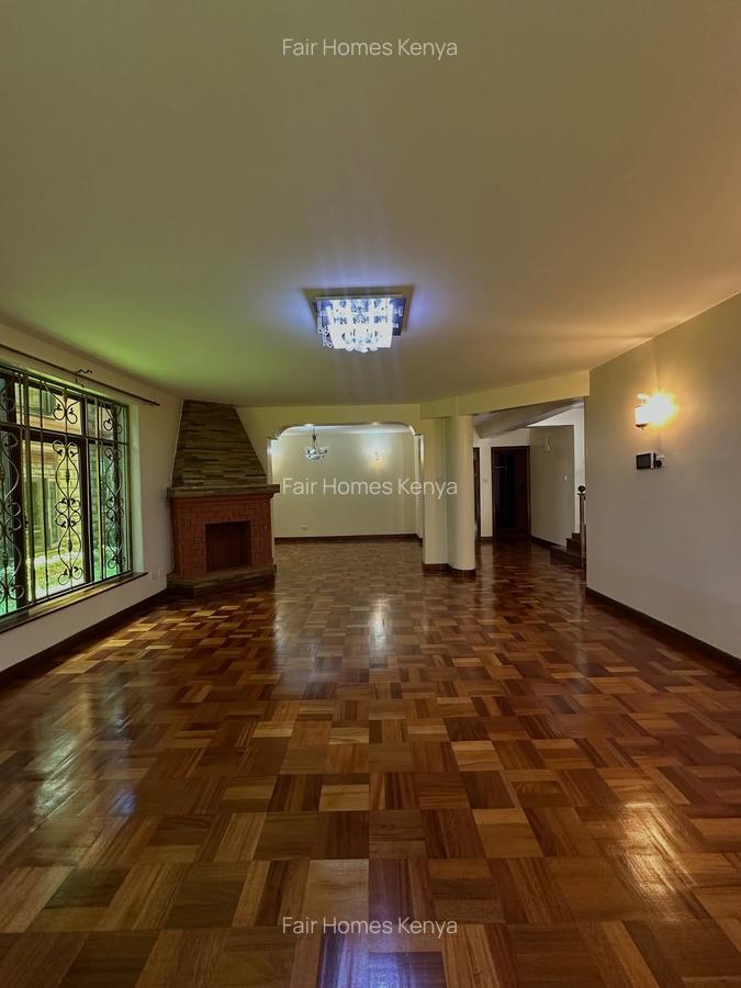 5 Bed Townhouse with En Suite at Othaya Road - 3