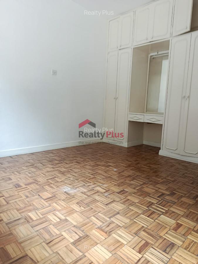 4 Bed Apartment with En Suite in Riverside - 8