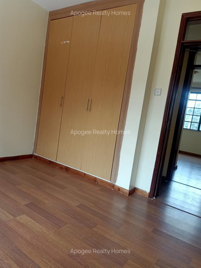 2 Bed Apartment with En Suite at Fourways Junction Estate - 11