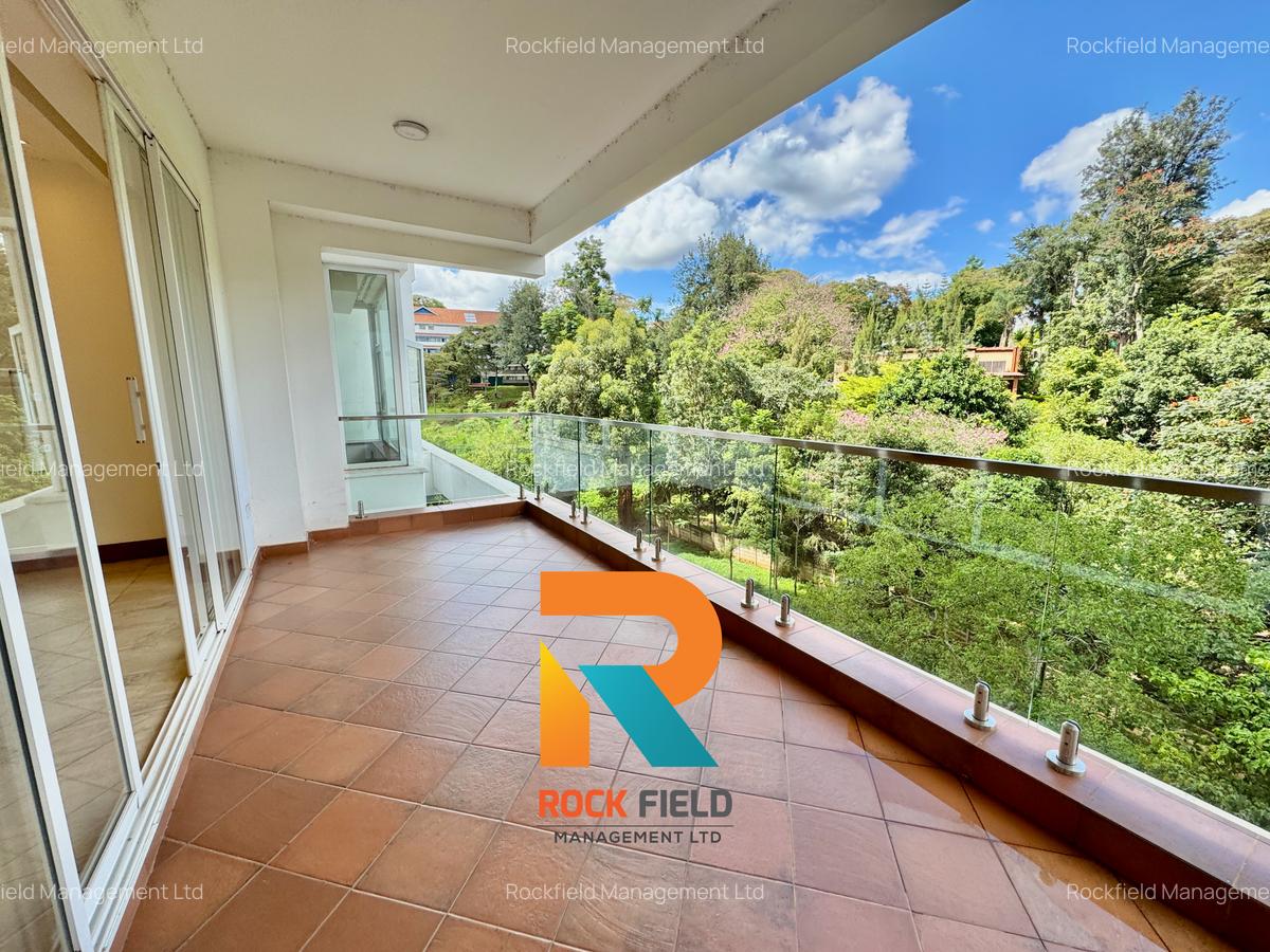 2 Bed Apartment with En Suite in Parklands - 4