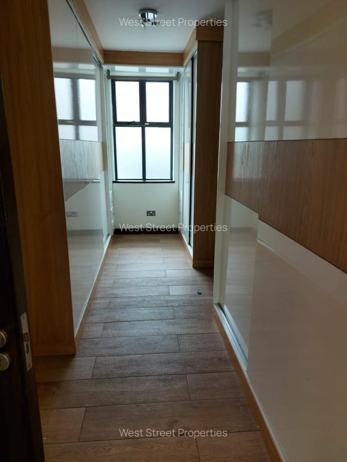 5 Bed Villa with En Suite at Lavington - 6