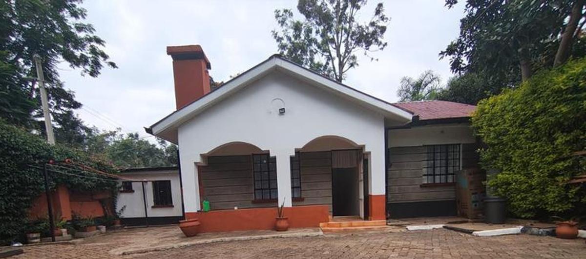 2 Bed House with En Suite in Runda - 2