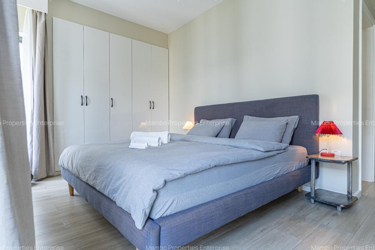 Furnished 2 Bed Apartment with En Suite at Riverside Drive - 14