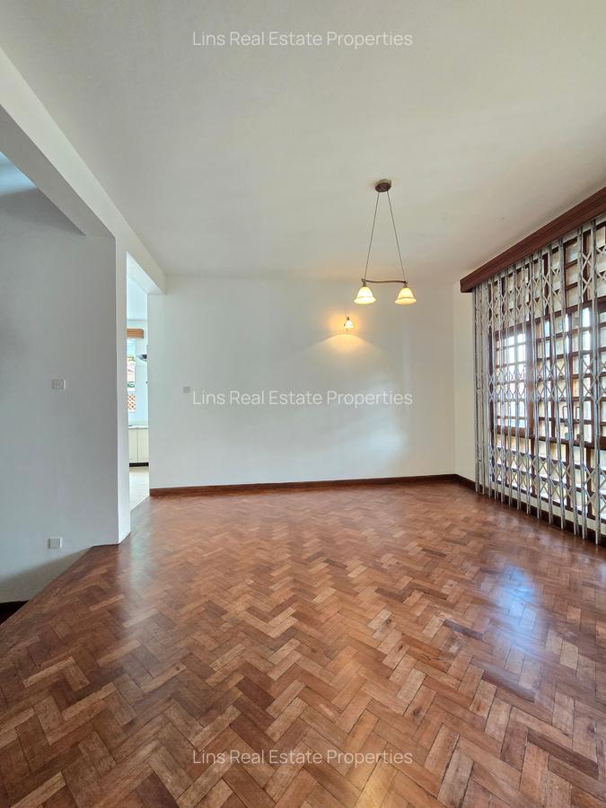 5 Bed House with En Suite in Runda - 15