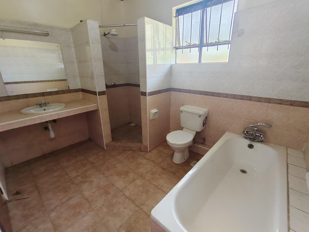 4 Bed Townhouse with En Suite at Yaya Centre - 12