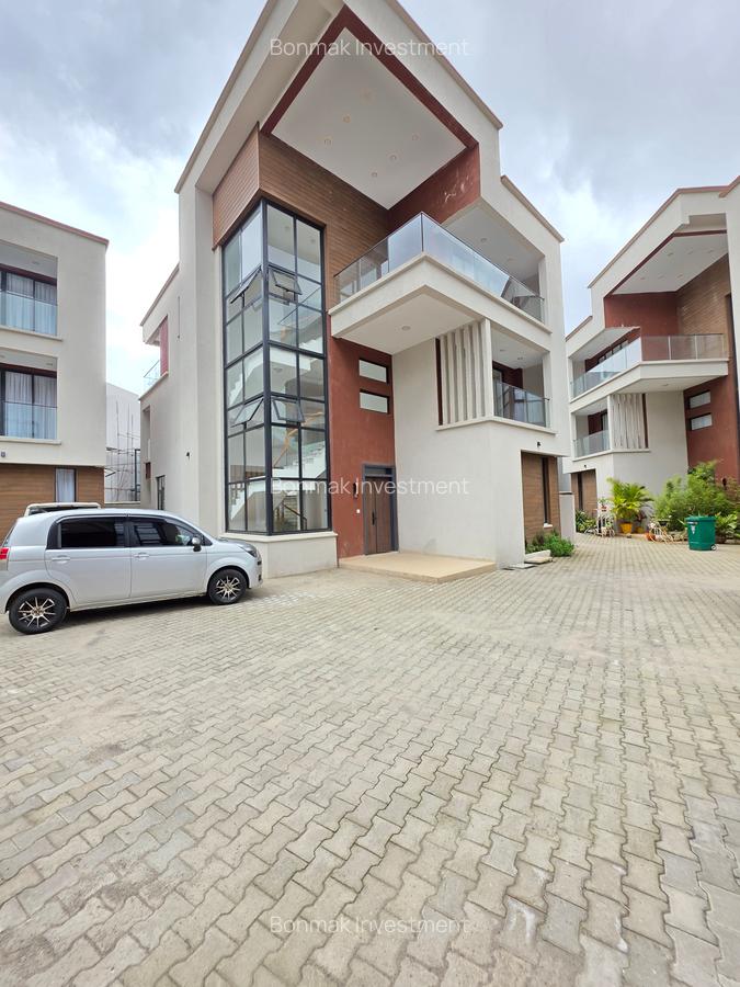 5 Bed Townhouse with En Suite at Issac Gathanju - 1