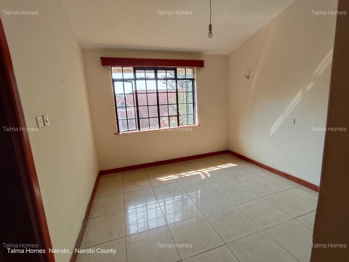 2 Bed Apartment with En Suite at Brookside - 8