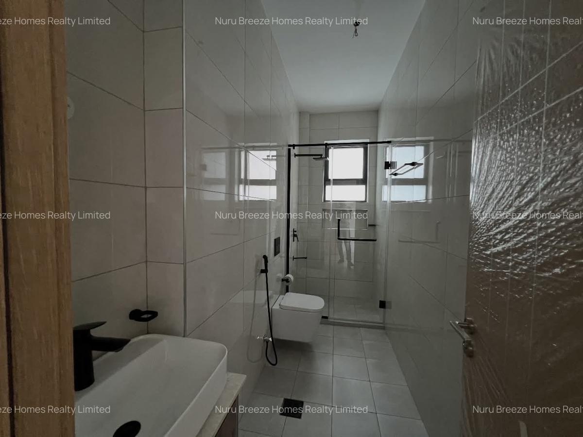 2 Bed Apartment with En Suite in Brookside - 16