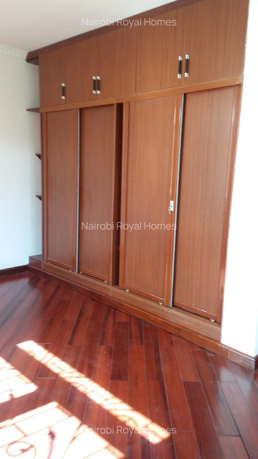 5 Bed Townhouse with En Suite at Convent Drive - 8