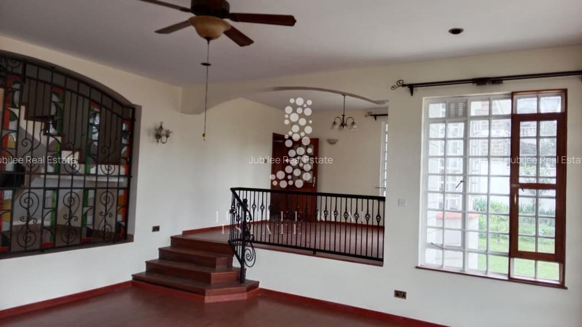 5 Bed Townhouse in Runda - 4