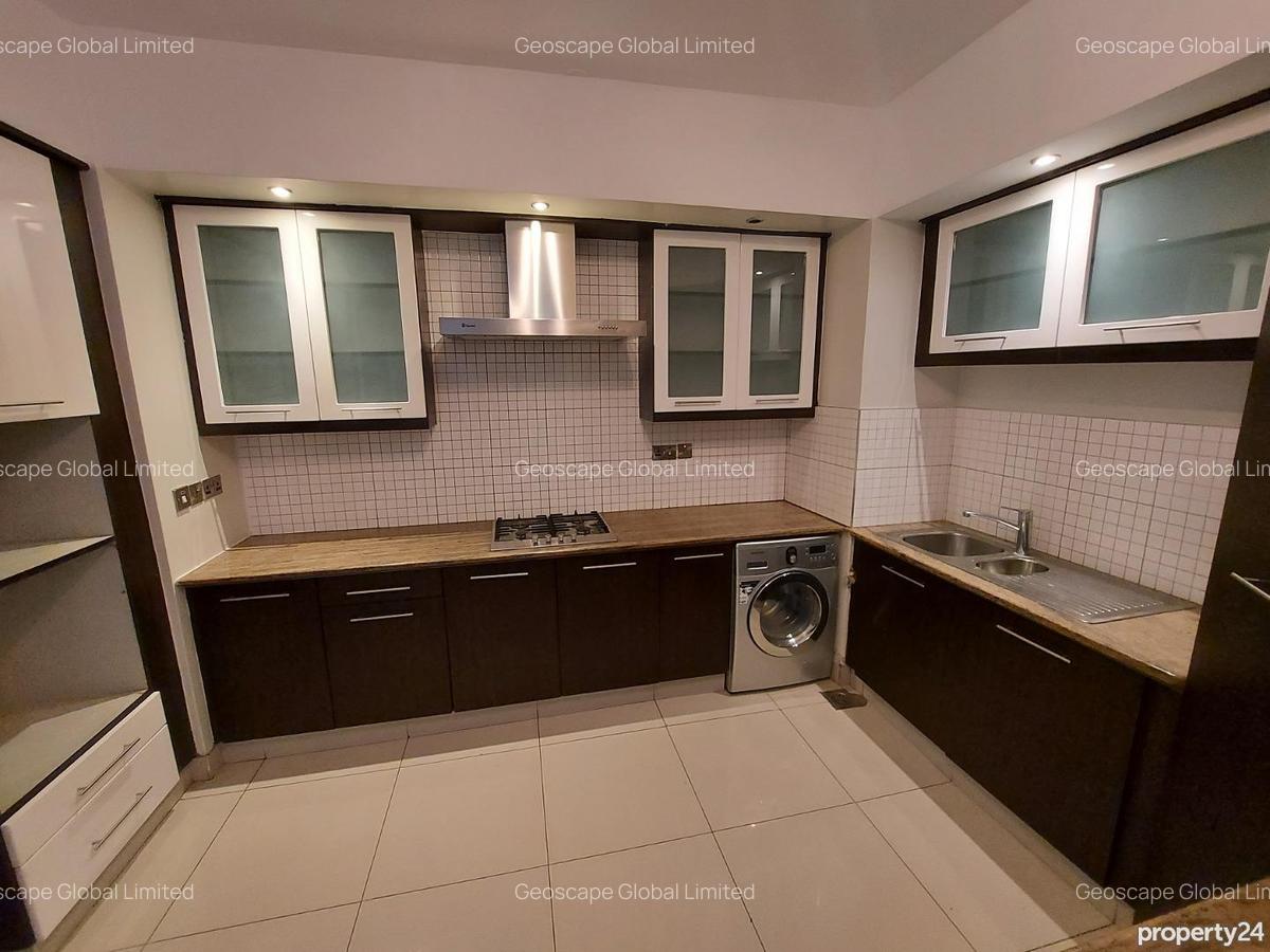 3 Bed Apartment with En Suite in Westlands Area - 12